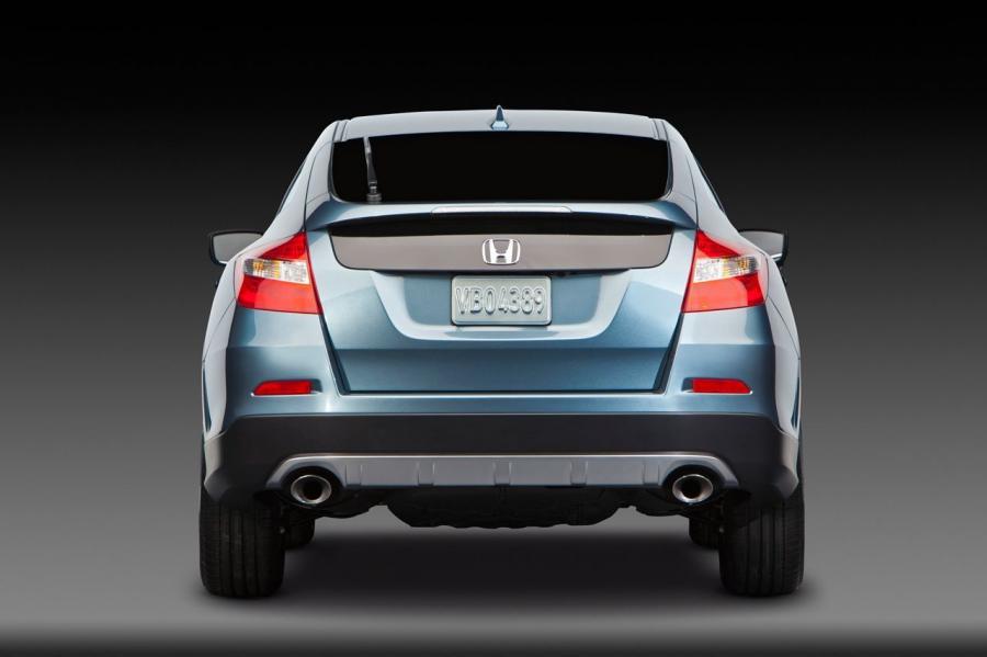  Honda Crosstour Concept 2013 года  (фото 7 из 12)